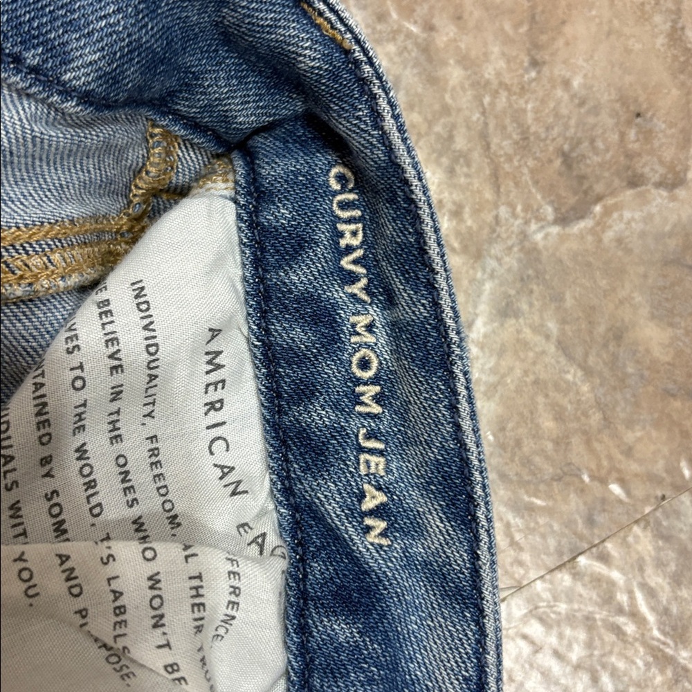 American Eagle Outfitters Blue Denim Shorts - Picture 4 of 4